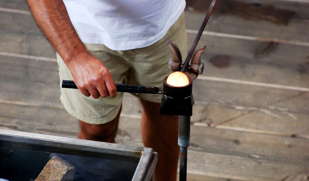 glass-blower-385490_1920