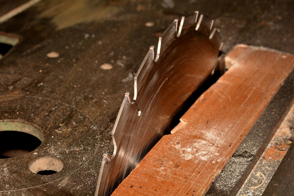 power saw