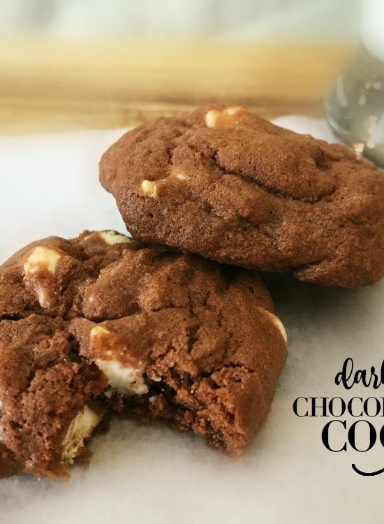 Dark & White Chocolate Chip Cookies | blowingawayoutwest.com - Dark & White Chocolate Chip Cookie Recipe #chocolatechipcookies #darkchocolatecookies #cookierecipe #whitechocolatecookies #12daysofChristmas