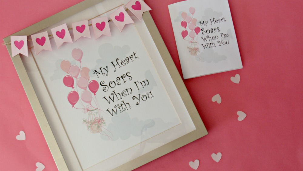 My Heart Soars When I'm With You: Free Valentine's Day Printable Art & Card | blowingawayoutwest.com -Beautiful Balloon Valentine Framed Printable and Card #freeprintable #freevalentine #freevalentinesdayprintable #hotairballoonprintable #balloonprint #valentinecards