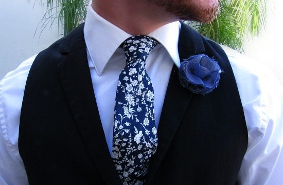 Fabric Flower Boutonnieres & Faux Leather Steampunk Lapel Pins | blowingawayoutwest.com - Fabric Flower Boutonnieres & Faux Leather Steampunk Lapel Pins Tutorial #steampunkboutonnieres #fabricflowerboutonnieres #weddingboutonnieres #steampunklapelpin #lapelpin #fauxleatherflower