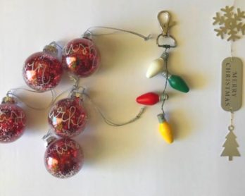 Christmas Stocking Charms | blowingawayoutwest.com - Easy DIY Christmas Stocking Charms and Embellishments #christmasstockingcharms #christmaststockingembellishments #christmasstockingideas #christmascrafts #christmasstockings #12daysofChristmas #deckthehome #deckthehomebloghop #christmascharms #christmasdiy