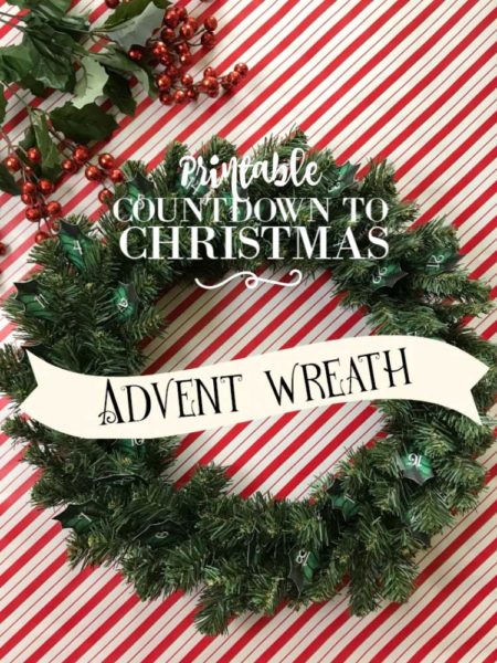 Christmas Advent Calendar Wreath | blowingawayoutwest.com - DIY Christmas Advent Calendar Wreath with Free Project Printables #adventcalendar #christmaswreath #adventcalendarwreath #freechristmasprintable #diywreath #12daysofChristmas