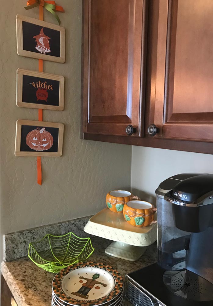 Witches Brew Cocoa Bar: Make this quick and easy Halloween Cocoa Bar Sign | blowingawayoutwest.com - Easy project to create a Halloween Witches Brew Cocoa Bar Sign. #witch #diywitch#fallhotchocolate #cocoabar #halloweencocoabar