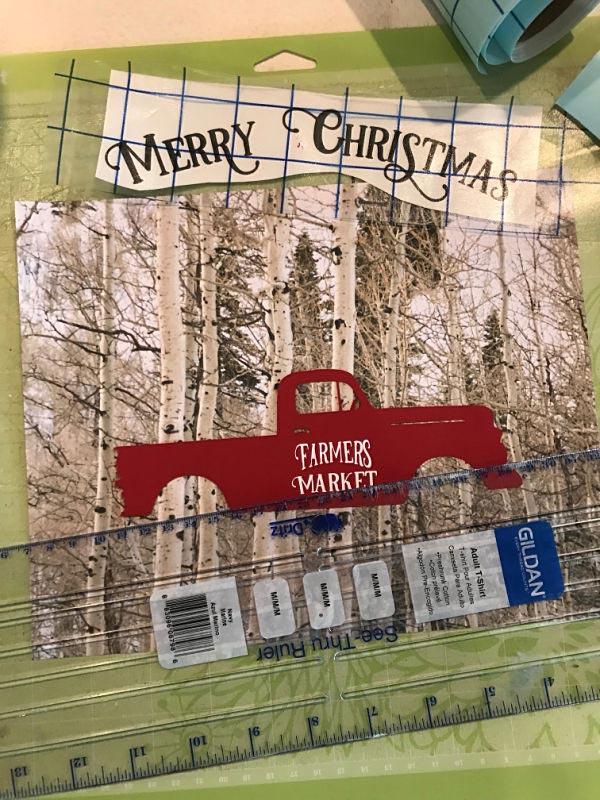 Vintage Christmas Truck : Tray From A Frame Project | blowingawayoutwest.com - DIY Vintage Christmas Truck Sign and Tray Project #vintagechristmas #farmhousechristmas #christmascraft #vintagechristmastruck #farmhousechristmastruck #diychristmastray #diychristmascraft #12daysofChristmas #deckthehome #deckthehomebloghop