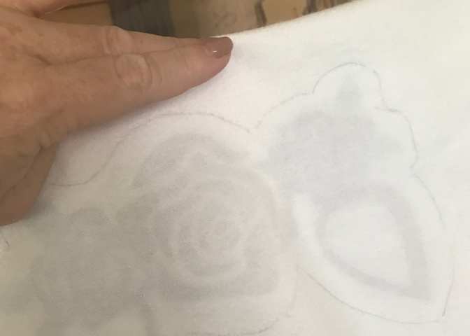How to Make This Puffy Unicorn Headband Using Your Cricut | blowingawayoutwest.com -Complete Tutorial on How to Make a Puffy Unicorn Headband with your Cricut and Sewing Machine. #cricutprojectsbeginner #cricutprojectsfreebeginner #cricutprojectsbeginnerexploreair #cricutprojectsbeginnerparty#cricutprojectsunique #cricutprojectideas #increasedconfidence #increasedcreativity #unicornheadband #diyunicornheadband